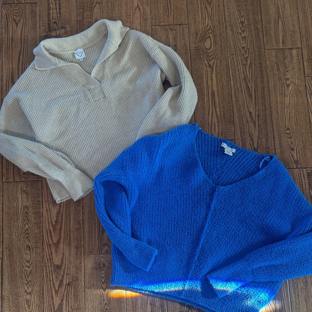 Blue and Cream Women's Sweater Set